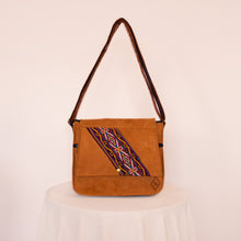 Cargar imagen en el visor de la galería, Bolso TINKU suede