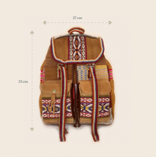 Cargar imagen en el visor de la galería, Mochila Munay mediana