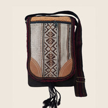 Cargar imagen en el visor de la galería, Bolso Allpa chica