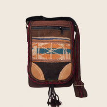 Cargar imagen en el visor de la galería, Bolso Allpa chica